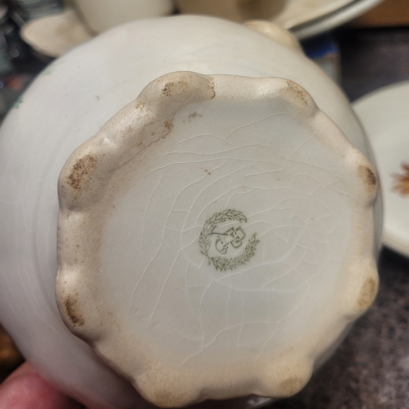 Antique Buffalo pottery - Picture 2 of 3